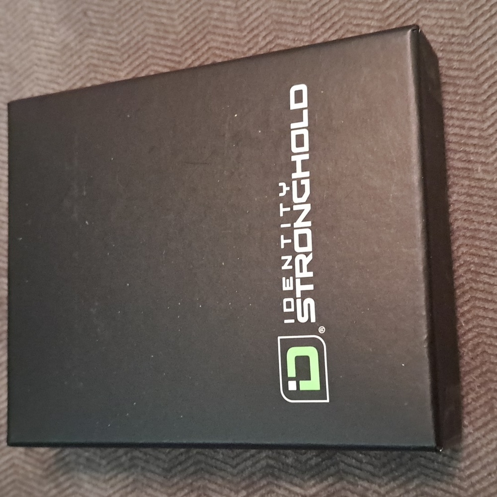Secure  Wallet  by Identity  Stronghold NWT